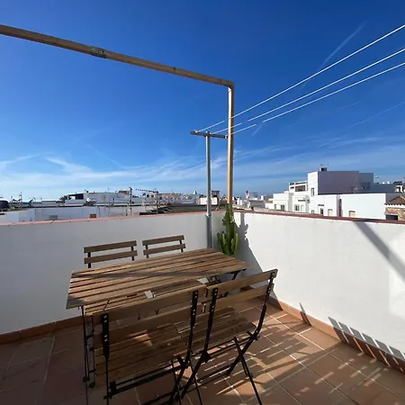 Charming Zahara De Atunes